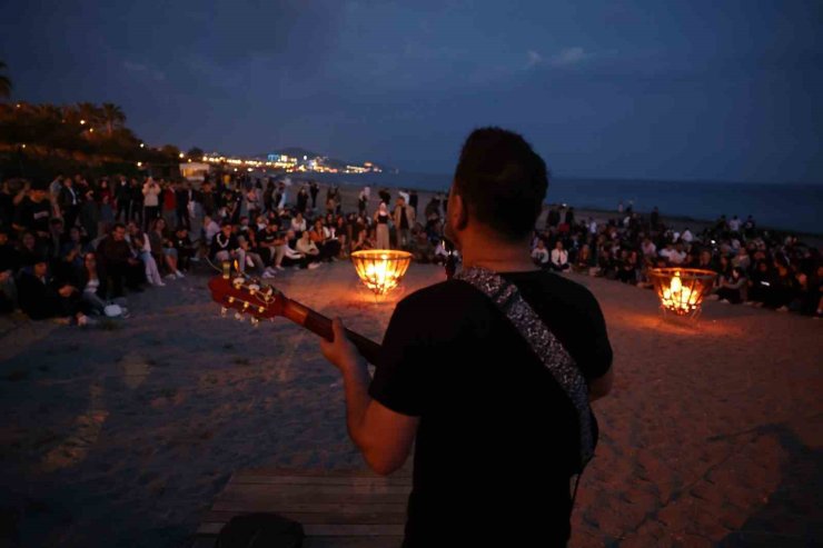 ALKÜ’de kutlamaların yedinci günü Akdeniz esintisiyle geçti