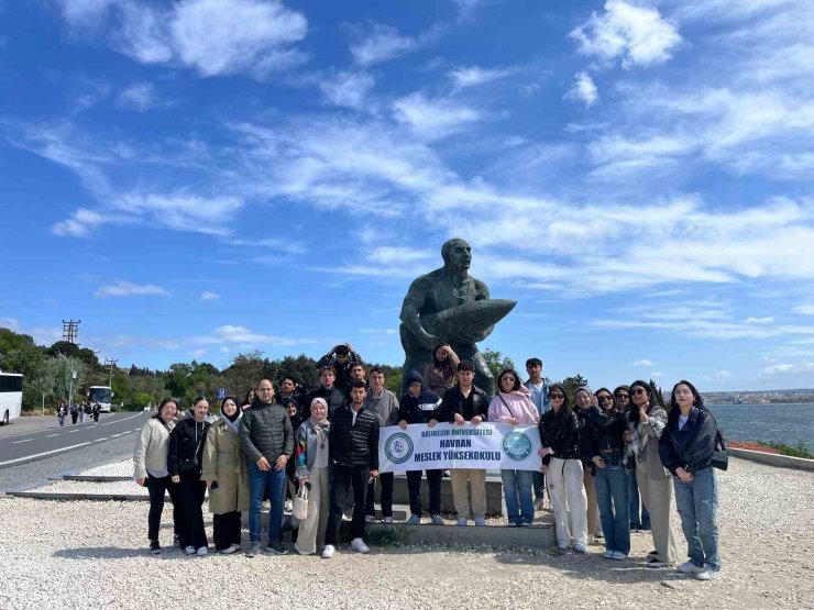 Havran’da üniversitelilerin Çanakkale coşkusu