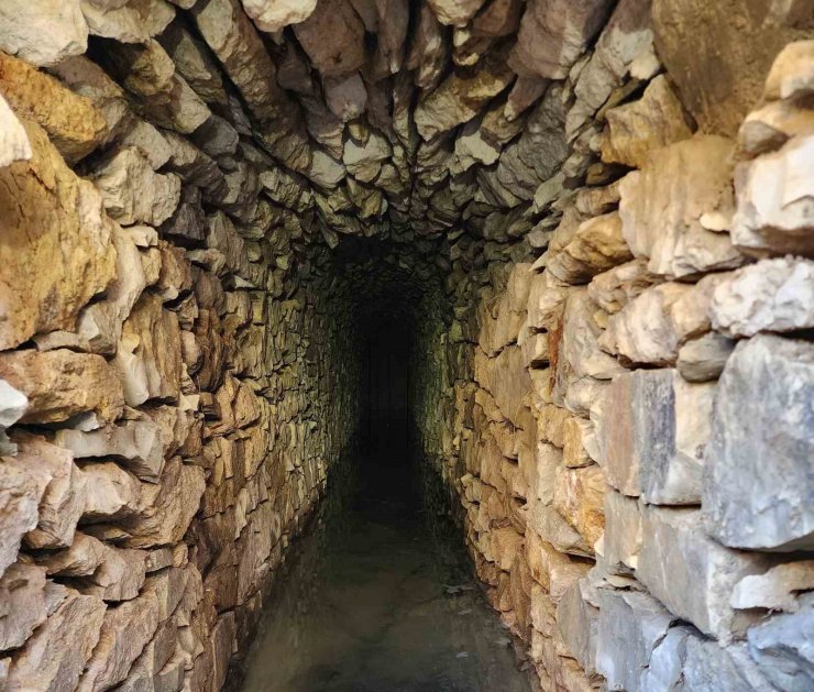 Okul inşaatında tarihi su sarnıcı ortaya çıktı