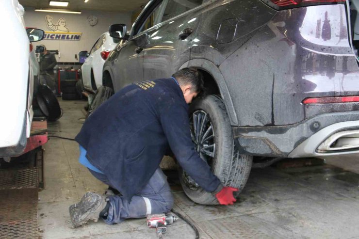 Gerçek emekçiler 1 Mayıs’ta da mesai yaptı