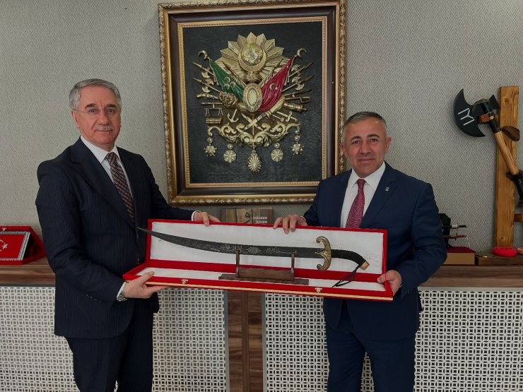 AK Parti Bilecik’te yerel yönetimler gündemi ele alındı