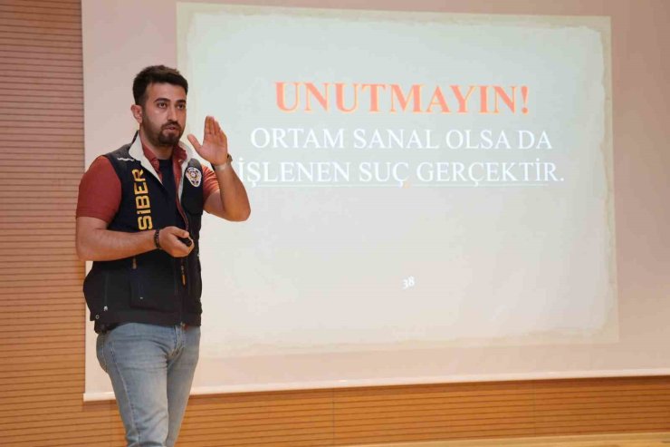 Öğrencilere siber suçlar anlatıldı