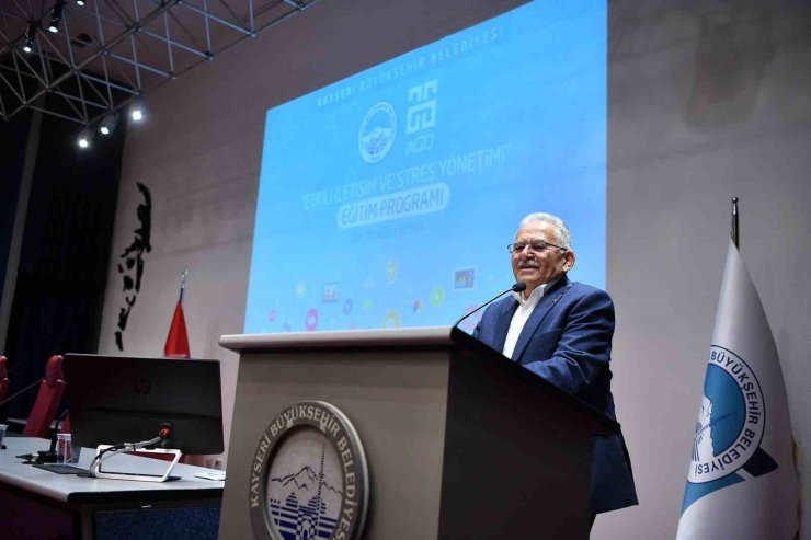 Başkan Büyükkılıç: "Ya öğrenen ol, ya öğreten ol"