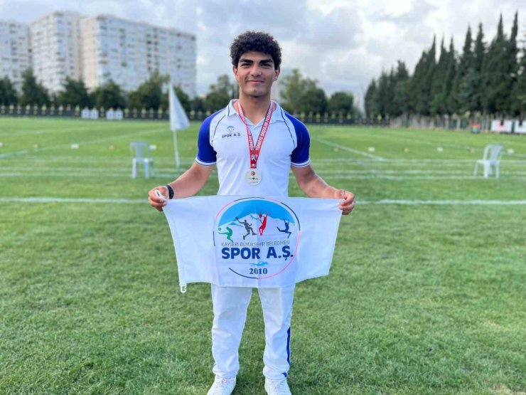 Kutay Tek, Türkiye ikincisi oldu