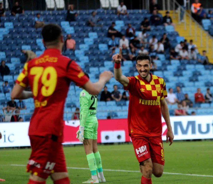Trendyol Süper Lig: Adana Demirspor: 0 - Göztepe: 2 (Maç devam ediyor)