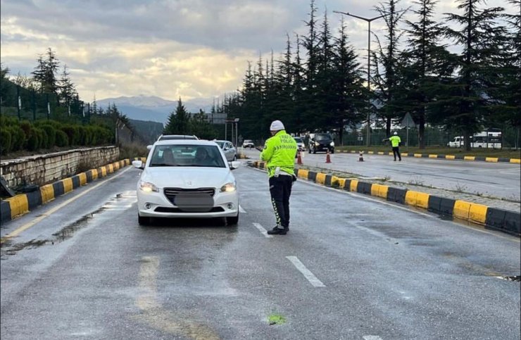Isparta’da son 1 haftada 37 bin şahıs sorgulandı, 44 aranan şahıs yakalandı