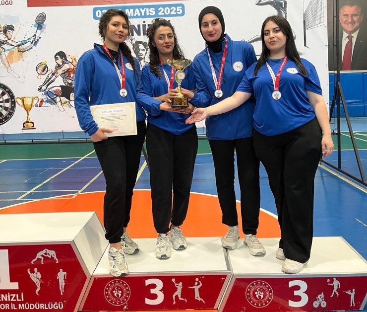 Manisa Yurt Lig Dart Takımı Türkiye üçüncüsü oldu