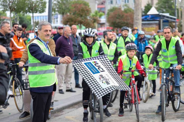 Pedallar daha güvenli bir trafik için dönecek