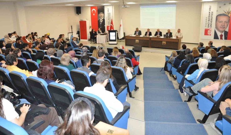 ‘Ankara’nın Edebiyatı Edebiyatın Ankara’sı Sempozyumu’ gerçekleşti