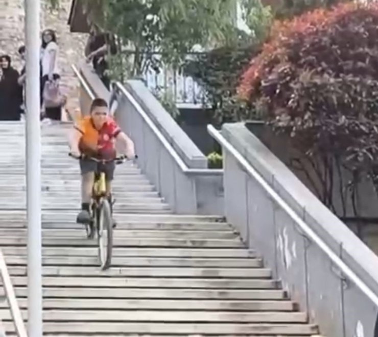 Bursa’da 10 yaşındaki çocuğun cesareti nefes kesti