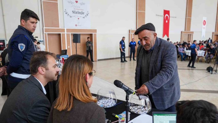 Kurban satış yerleri noter huzurunda kura ile belirlendi