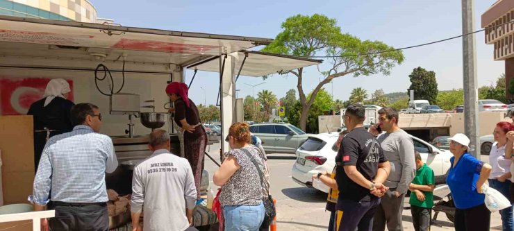 Meslektaşlarından merhum Dr. Refik Kul’a vefa