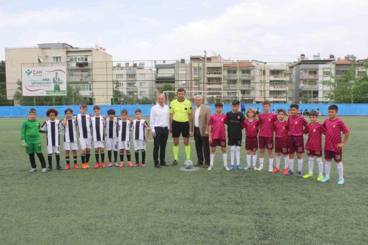 Salihli’de futbol şöleni başladı