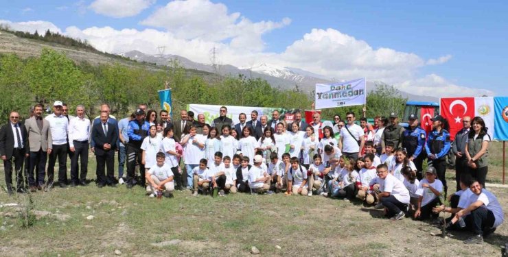 "Orman Benim" projesi kapsamında çevre temizliği yapıldı