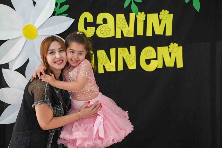 Tarsus’ta Anneler Günü etkinliği