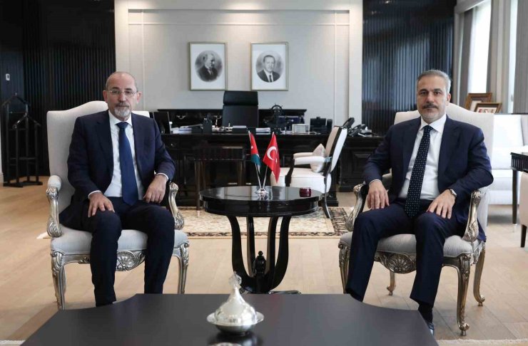 Dışişleri Bakanı Fidan, Ürdünlü mevkidaşı Safedi ile bir araya geldi