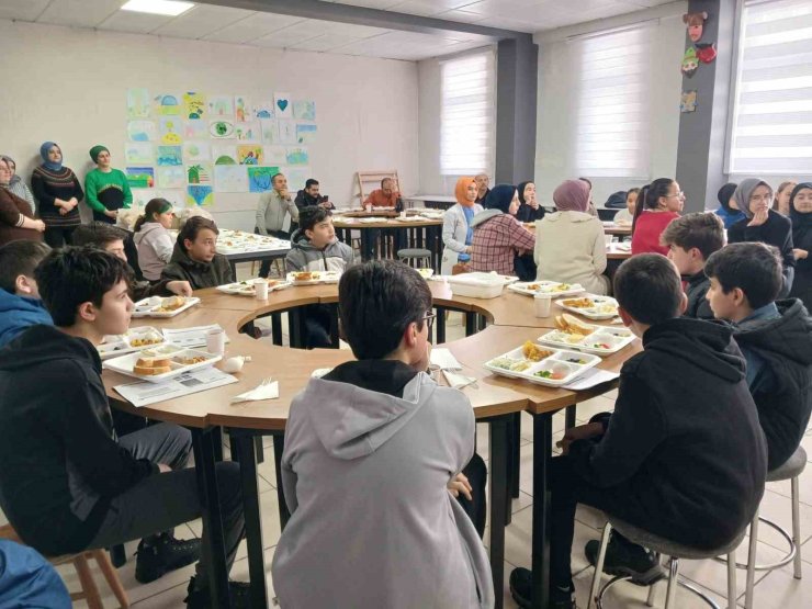 İbrahim Hakkı Kubilay İmam Hatip Ortaokulu başarılarıyla göz dolduruyor