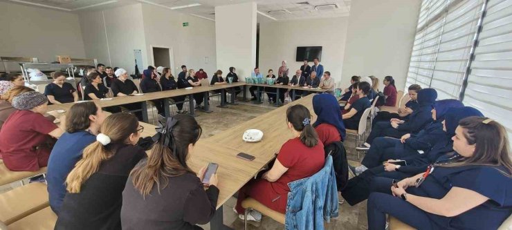 Afyonkarahisar’da Hemşireler Haftası’na anlamlı etkinlik