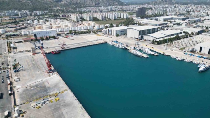 Antalya Serbest Bölgesi ticaret hacminde geçen yıla oranla yüzde 9’luk artış sağladı