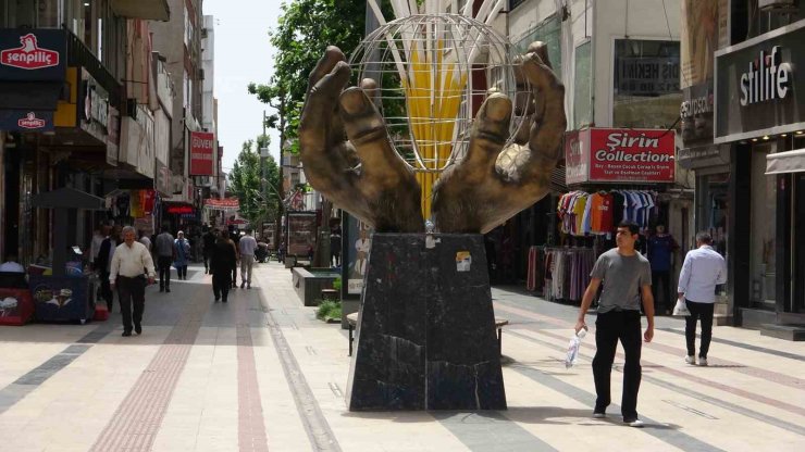 Batman’da esnaftan ’Terörsüz Türkiye’ sürecine destek: "Huzur ve güven ortamı ekonomiyi de canlandıracak"