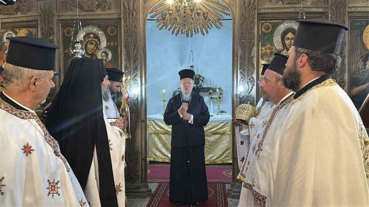Fener Rum Patriği Bartholomeos, Gökçeada’da ayine katıldı