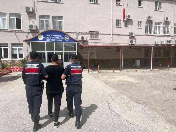 Jandarmadan aranan şahıslar operasyonu