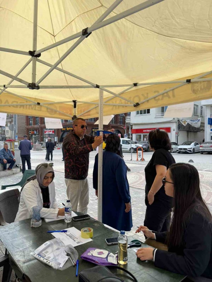 ‘İdeal Kilonu Öğren, Sağlıklı Yaşa’ kampanyası Afyonkarahisar’da başladı