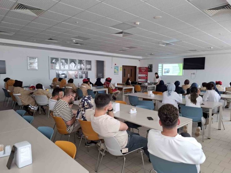 Çalışanlara stres eğitimi verildi