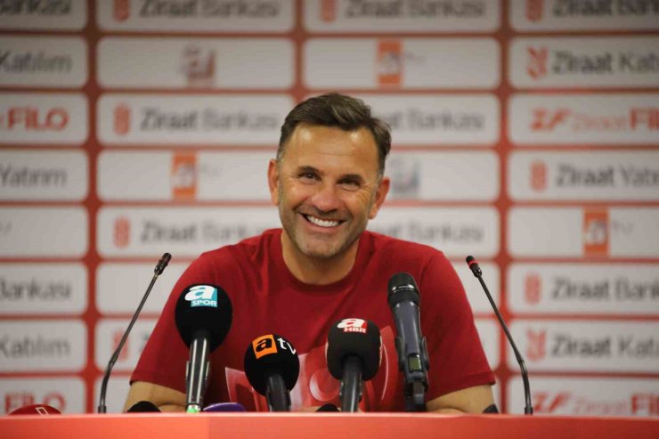Okan Buruk: "İki yarıda erken bulduğumuz goller işimizi kolaylaştırdı, kupayı kazandığımız için mutluyuz"