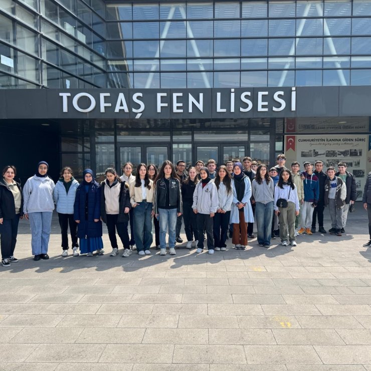 Başarıya ulaşan öğrencilere Bursa’da motivasyon gezisi