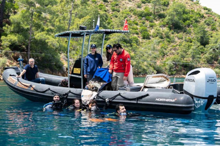 Dünya İklim Günü’nde Göcek’te su altı temizliği