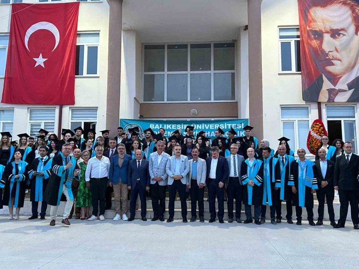 Balıkesir Üniversitesi Edremit Havacılık Yüksek Okulu’nda Mezuniyet Töreni