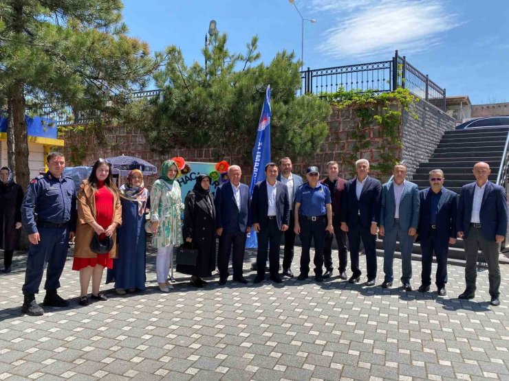 Hacılar’da el emeği göz nuru eserler sergilendi