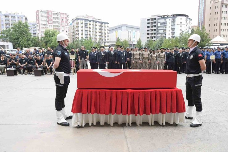 Diyarbakır’da hayatını kaybeden emniyet müdürü memleketine uğurlandı