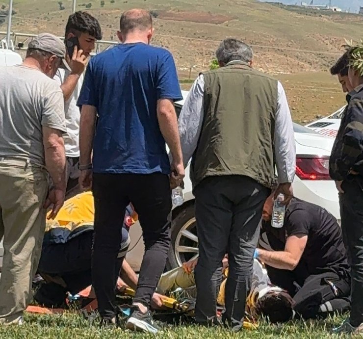 Sürücüsünün kontrolünden çıkan otomobil savruldu: 1 yaralı