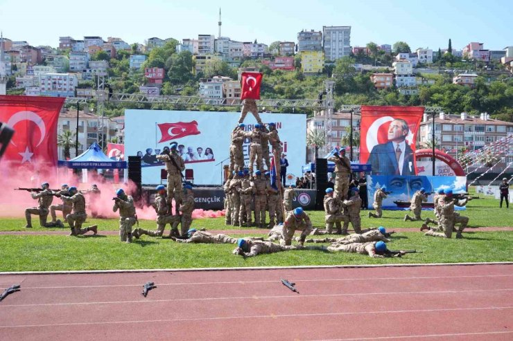 Samsun’da 19 Mayıs coşkuyla kutlandı
