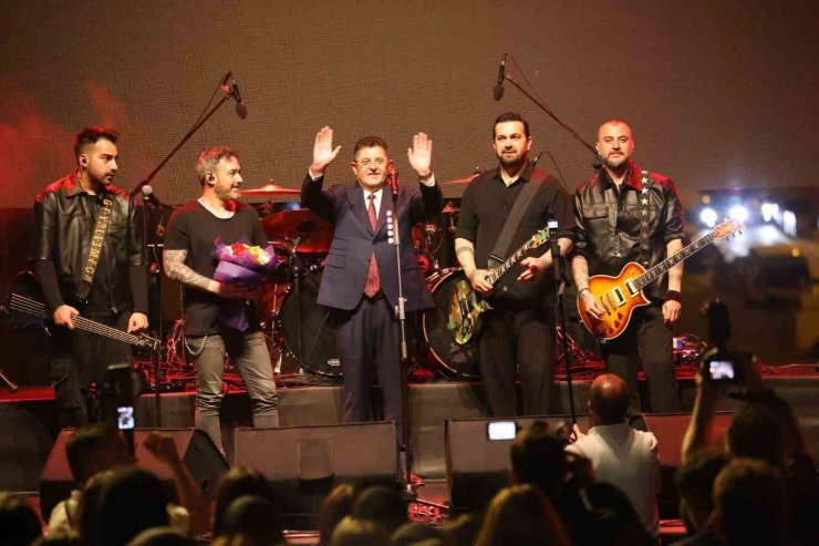 Çekmeköy Gençlik Festivali’nde PERA rüzgarı