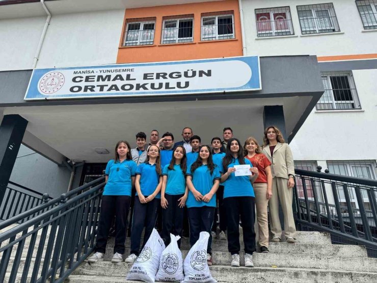 Yunusemre’de okullar arası pil yarışması sona erdi