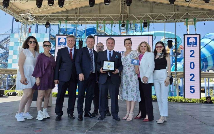 Büyükşehir Belediyesi’ne ‘En İyi Çevre Eğitim Etkinlikleri Ödülü’