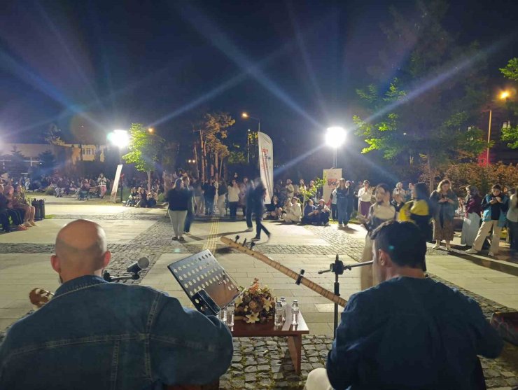 ’Gençlik Konseri’nde büyük coşku yaşandı