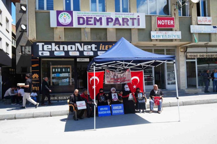 Anne Şahinaz Özcan: "Oğlumun odasını hazırladım, yeter ki gelsin"