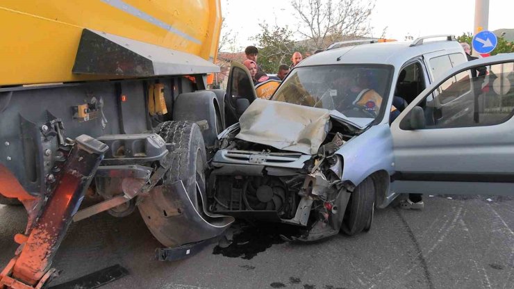 Tavşanlı’da trafik kazası, 5 yaralı