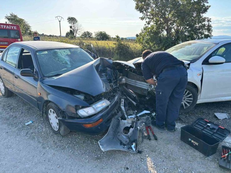 İvrindi’de trafik kazası: 5 yaralı