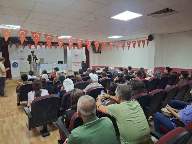 Hekimhan’da "Anadolu’da Altın İpek" projesiyle ipekböcekçiliği hamlesi