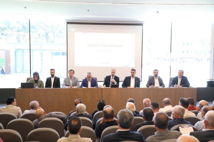 İnegöl Belediyesi’nde muhtarlarla istişare toplantısı