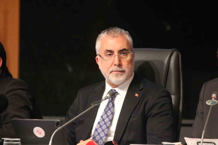 Bakan Işıkhan: "Kayseri, 2002’den bu yana 10’a katladığı ihracatı, istihdamda, sanayide kırdığı rekorlarla ülkemiz için bir gurur vesilesidir"