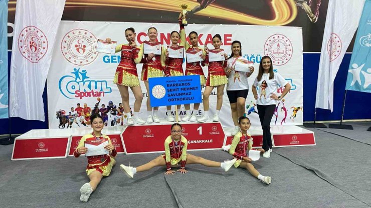 Manisalı öğrenciler ödüle doymuyor