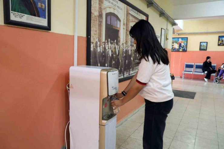 Büyükşehir ve MUSKİ’den öğrencilere su sebili desteği