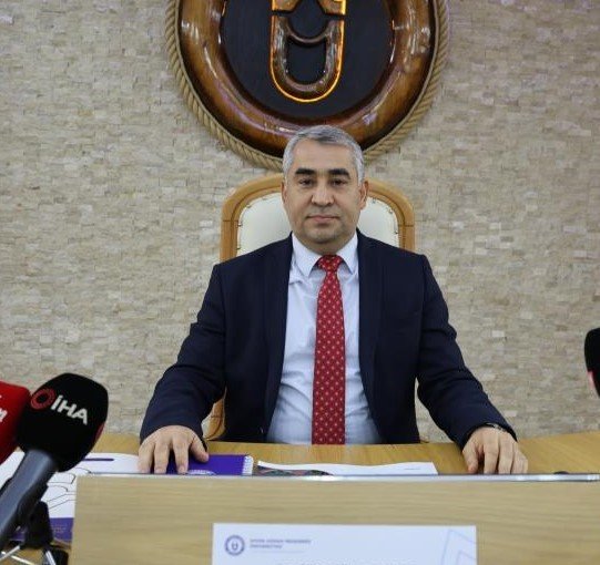 Aylardır sessizliğini koruyan ADÜ Rektörü Kent, olaylardan 8 ay sonra kamuoyunu bilgilendirme ihtiyacı duydu