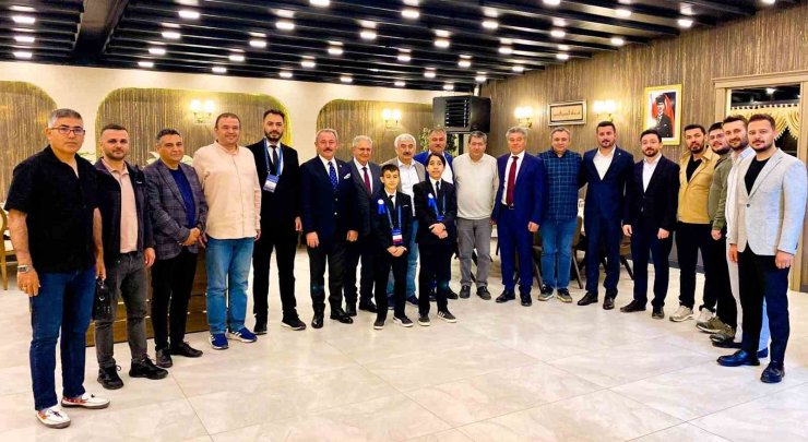 Başkan Pütün, Ankara’da Beyağaçlı hemşehrileriyle buluştu